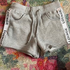LOUNGE Shorts Small